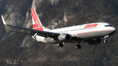 OE-LNS - Lauda Air Boeing 737-800