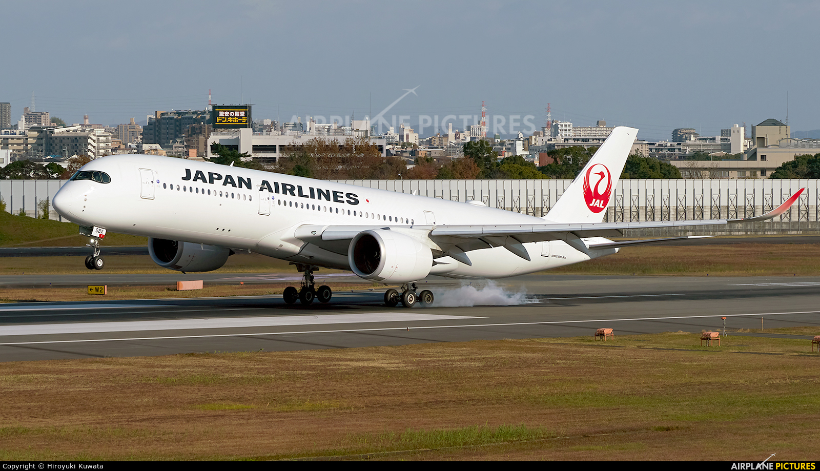 JAL - Japan Airlines JA08XJ aircraft at Osaka - Itami Intl