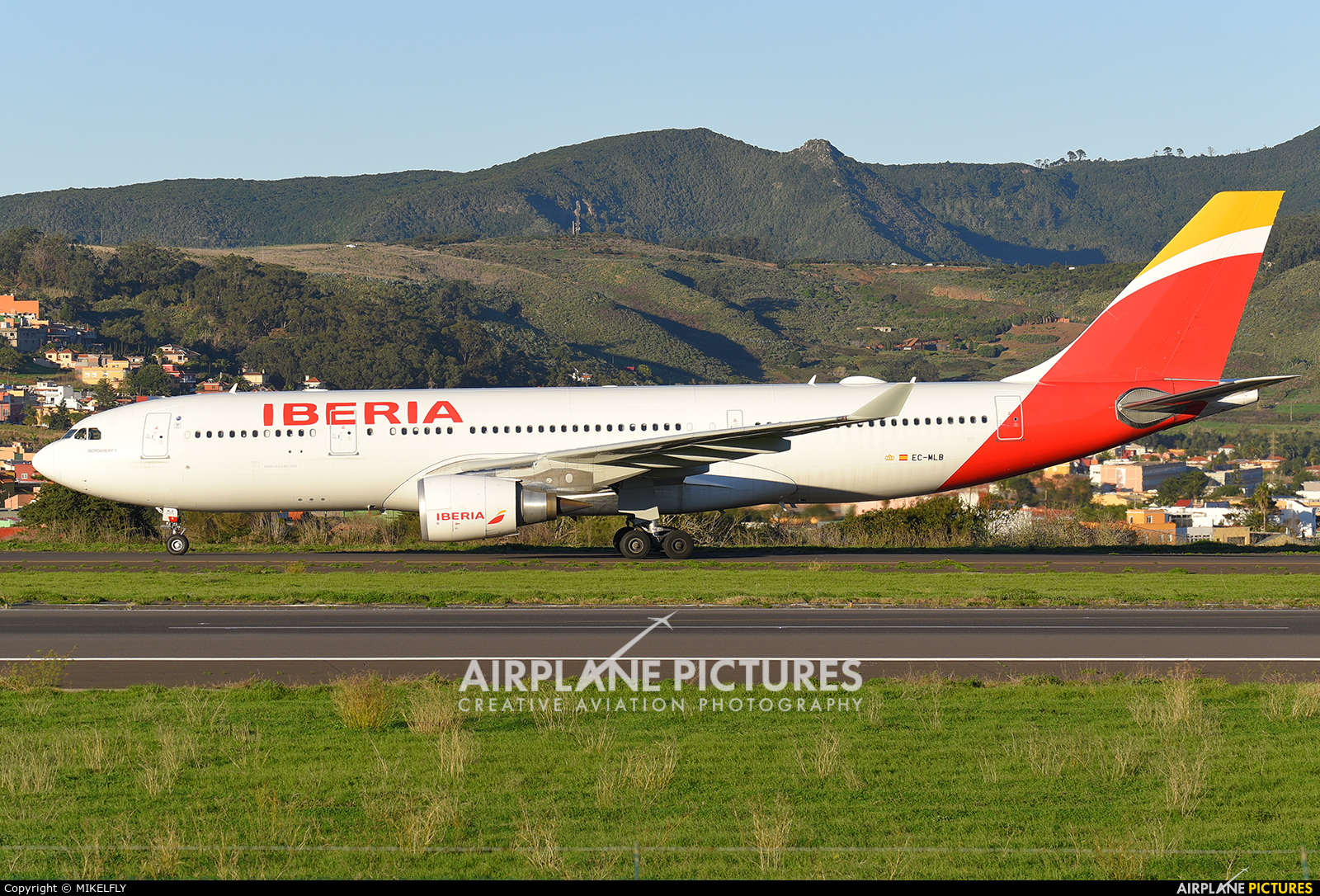 Iberia EC-MLB aircraft at Tenerife Norte - Los Rodeos
