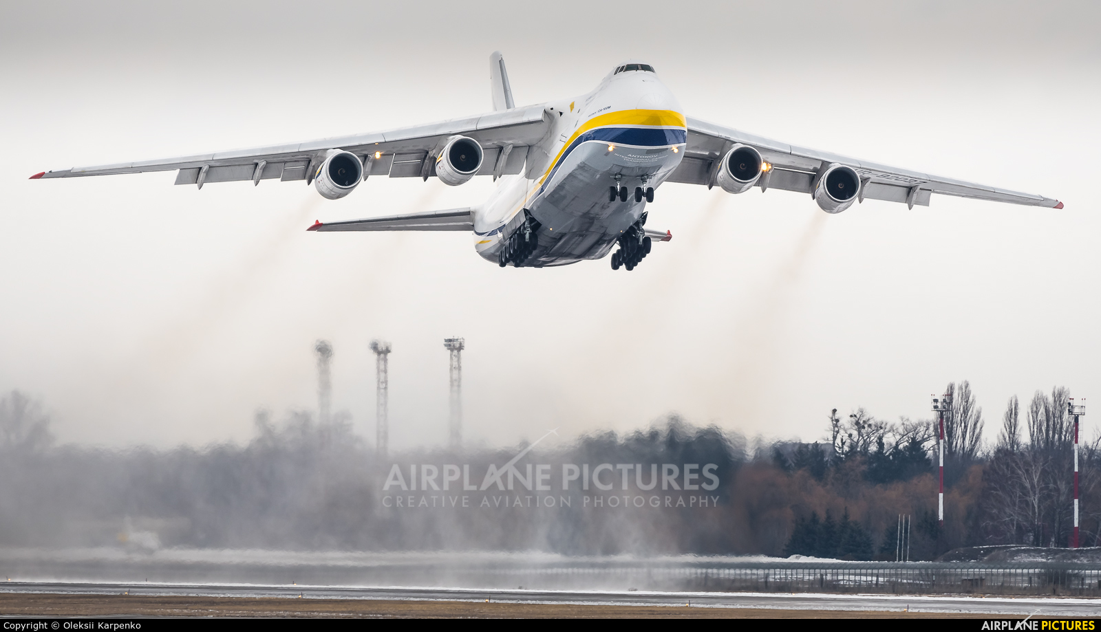 Antonov Airlines /  Design Bureau UR-82027 aircraft at Kyiv - Borispol