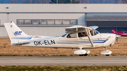 OK-ELN - Elmontex Air Cessna 172 Skyhawk (all models except RG)