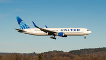N674UA - United Airlines Boeing 767-300ER aircraft