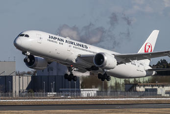JA880J - JAL - Japan Airlines Boeing 787-9 Dreamliner