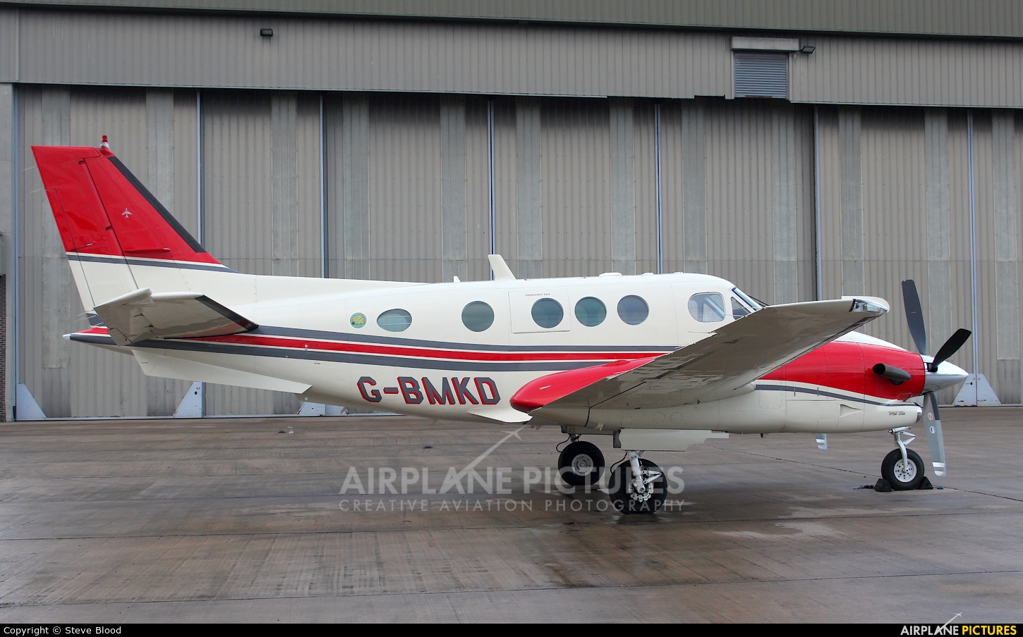 Private G-BMKD aircraft at East Midlands