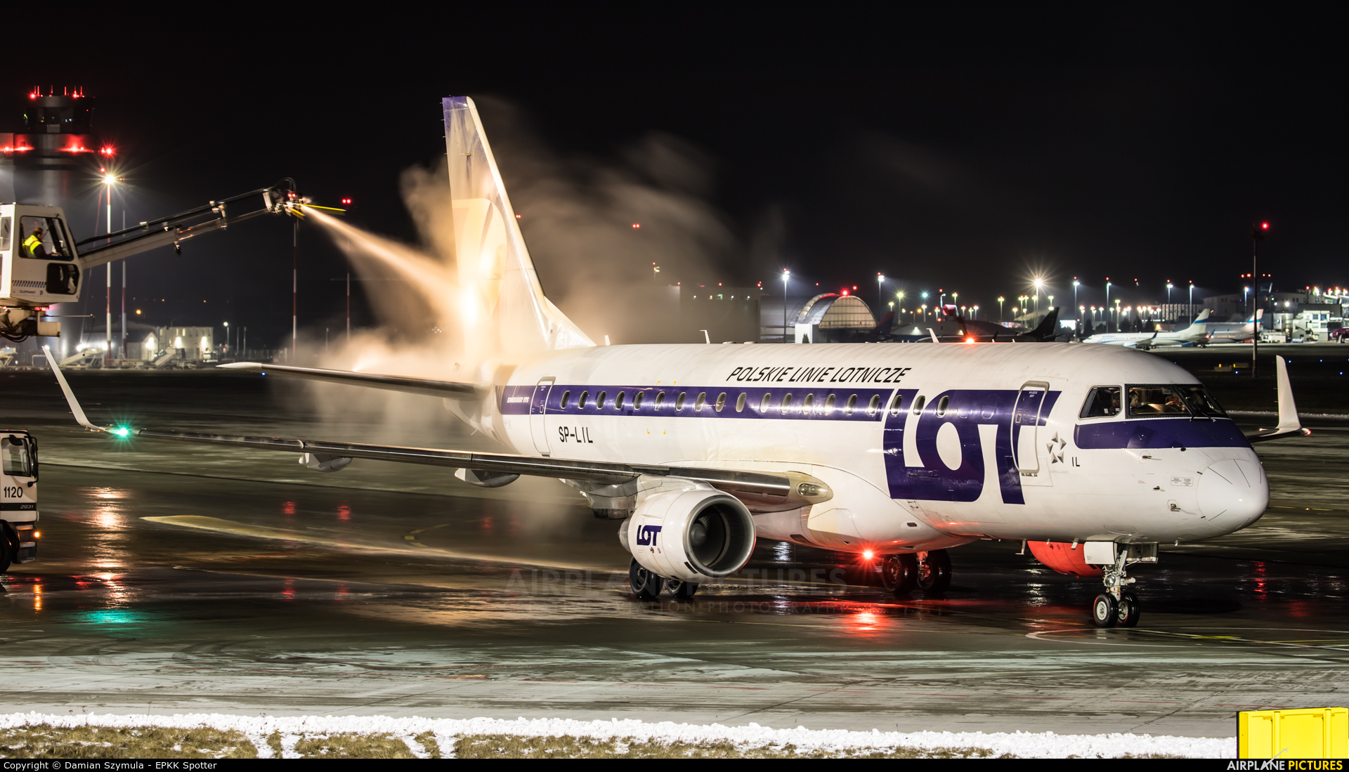 LOT - Polish Airlines SP-LIL aircraft at Katowice - Pyrzowice