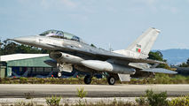 15118 - Portugal - Air Force General Dynamics F-16B Fighting Falcon aircraft