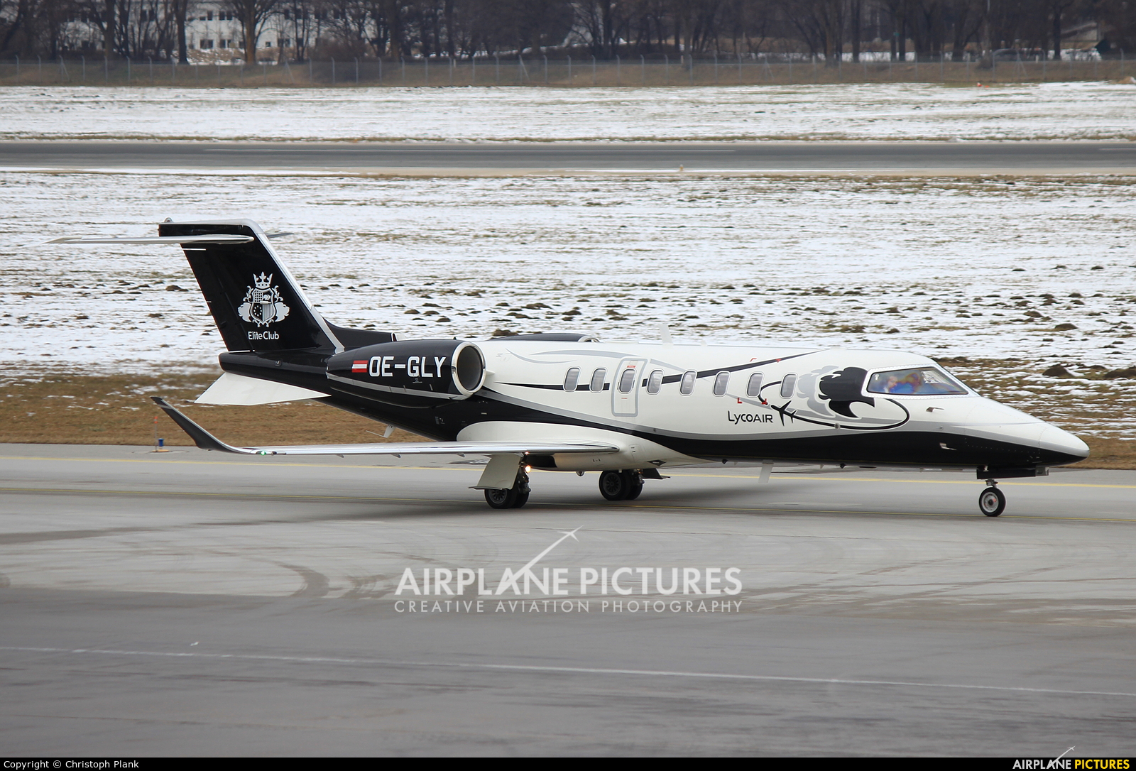 Avcon Jet OE-GLY aircraft at Innsbruck