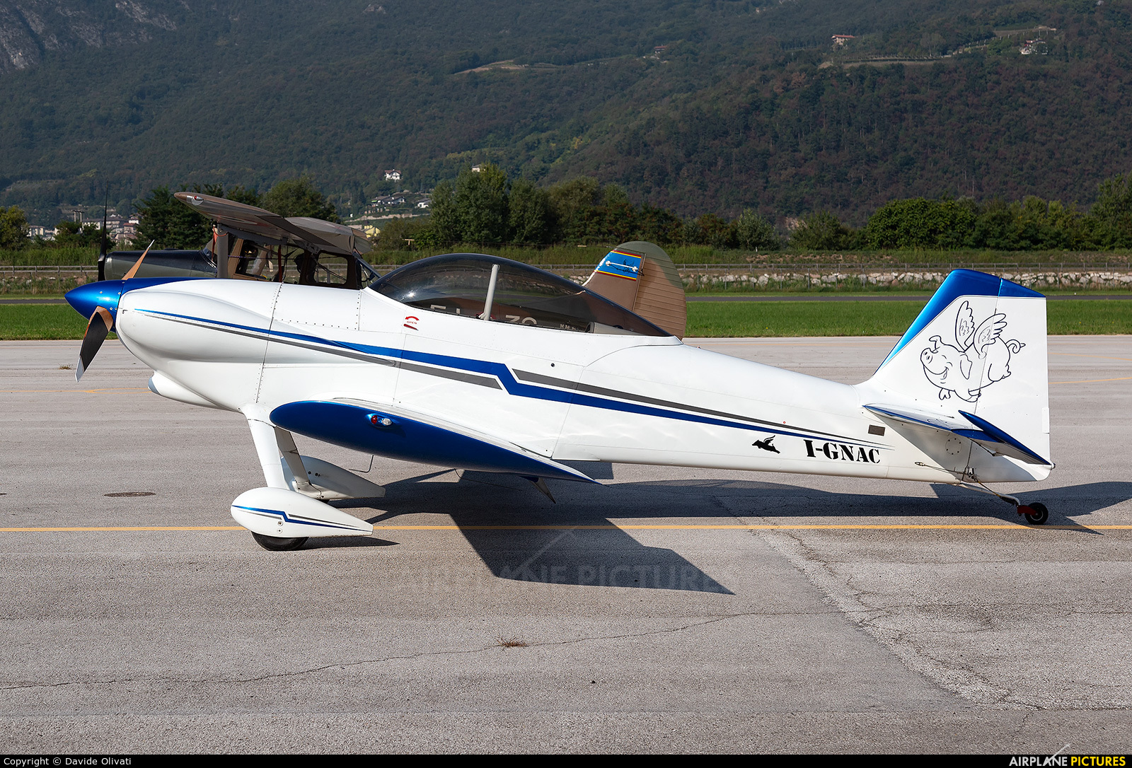 Private I-GNAC aircraft at Trento - Mattarello
