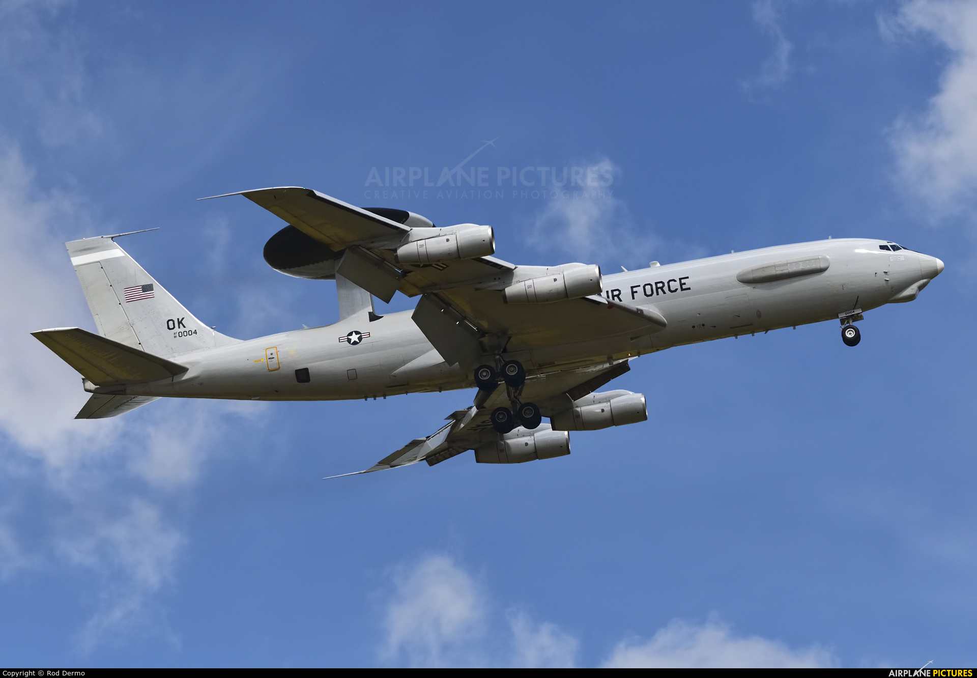 USA - Air Force 81-0004 aircraft at London  Intl, ON