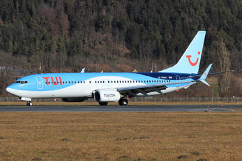 G-TAWL - TUI Airways Boeing 737-800