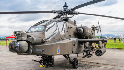 09-05591 - USA - Army Boeing AH-64D Apache