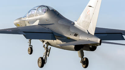 7701 - Poland - Air Force Leonardo- Finmeccanica M-346 Master/ Lavi/ Bielik