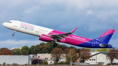 HA-LXP - Wizz Air Airbus A321