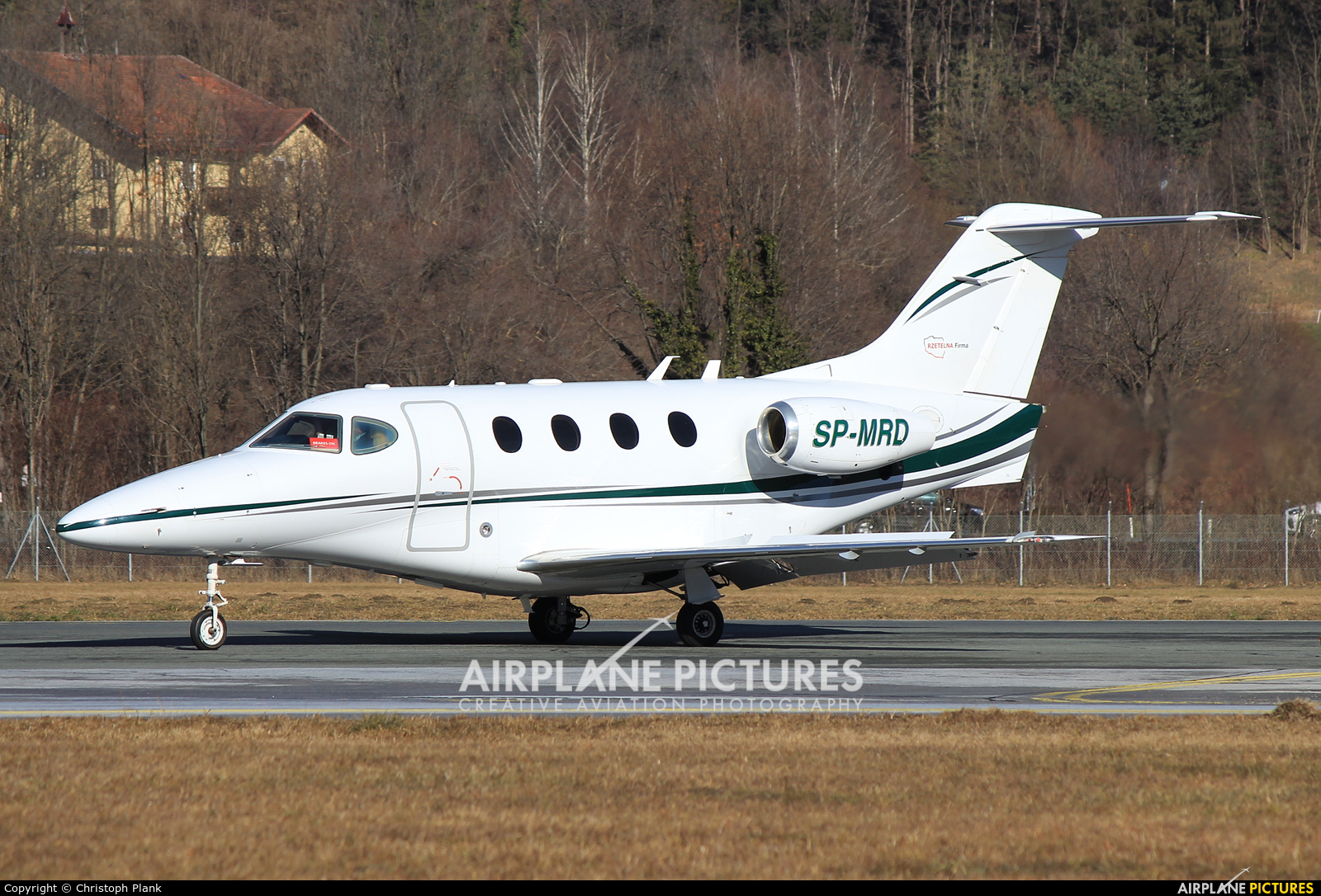 Private SP-MRD aircraft at Innsbruck
