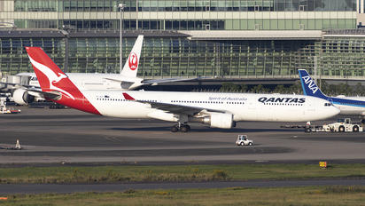 VH-QPC - QANTAS Airbus A330-300