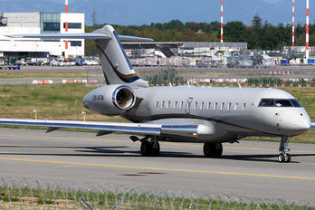 OM-NTN - Private Bombardier BD-700 Global 5000
