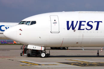SE-RLJ - West Atlantic Boeing 737-800(SF)