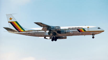 Z-WKS - Air Zimbabwe Boeing 707-300