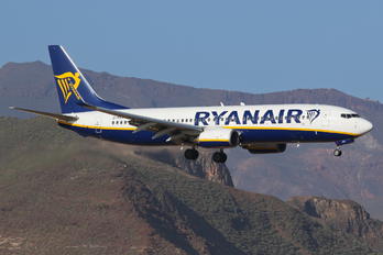 EI-EKV - Ryanair Boeing 737-800