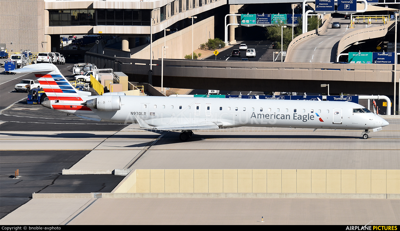American Eagle N930LR aircraft at Phoenix - Sky Harbor Intl