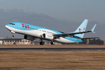 G-TAWG - TUI Airways Boeing 737-800