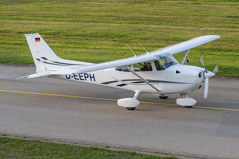 D-EEPH - Private Cessna 172 Skyhawk (all models except RG)