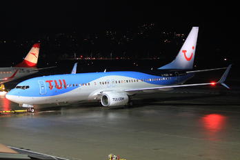 G-FDZB - TUI Airways Boeing 737-800