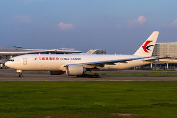 B-221S - China Cargo Boeing 777F