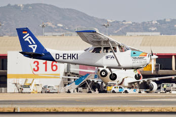 D-EHKI - IFA - Instituto de Formação Aeronáutica Cessna 172 Skyhawk (all models except RG)