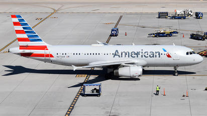 N673AW - American Airlines Airbus A320