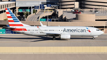 N337PJ - American Airlines Boeing 737-800