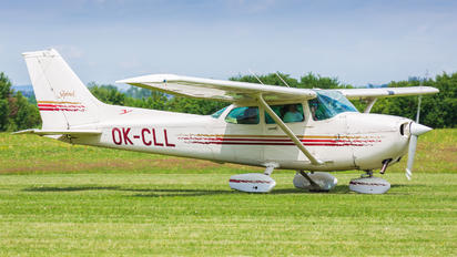 OK-CLL - Private Cessna 172 Skyhawk (all models except RG)