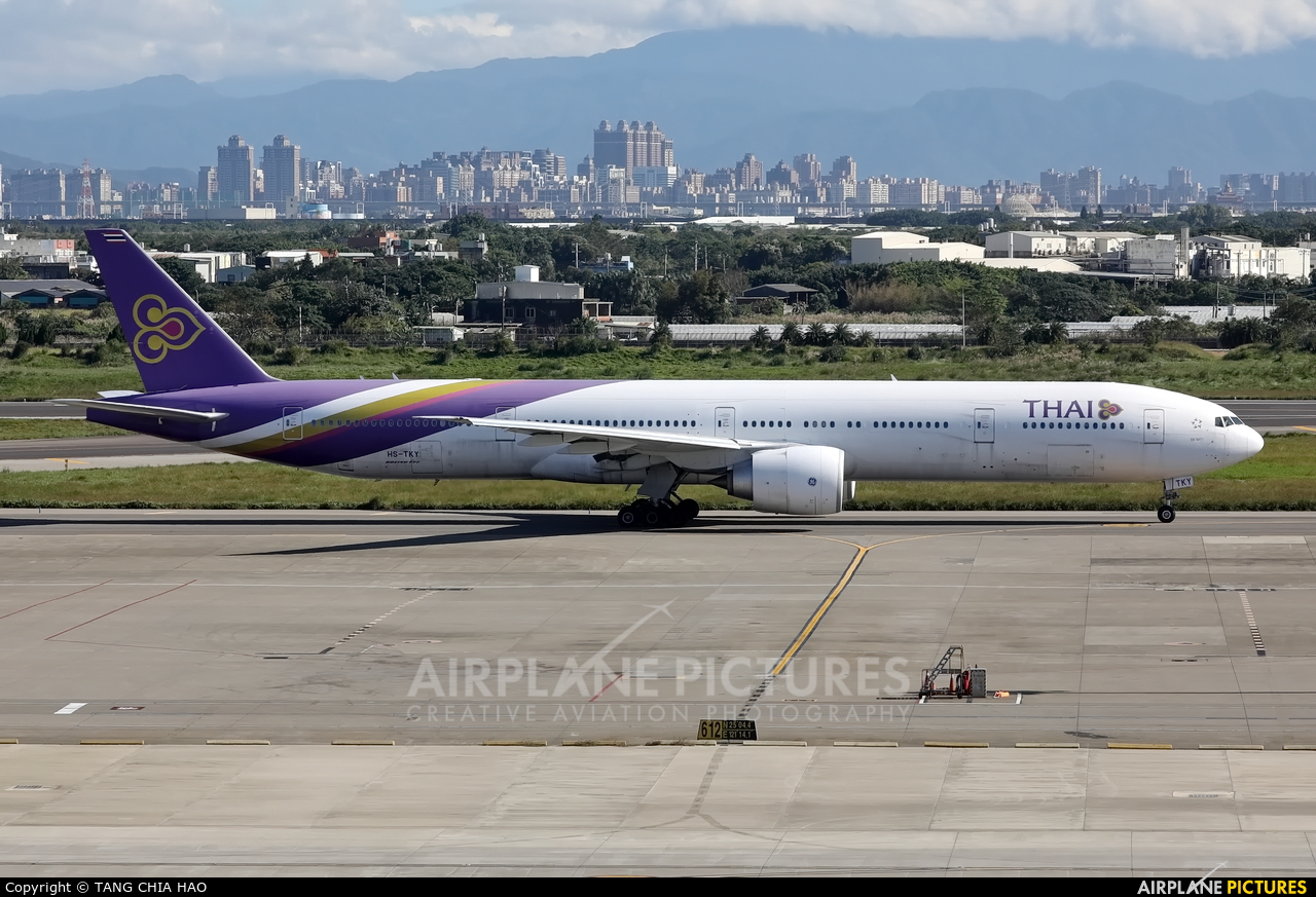 Thai Airways HS-TKY aircraft at Taipei - Taoyuan Intl