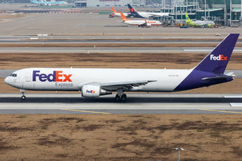 N101FE - FedEx Federal Express Boeing 767-300F