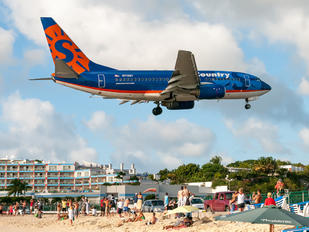 N713SY - Sun Country Airlines Boeing 737-700