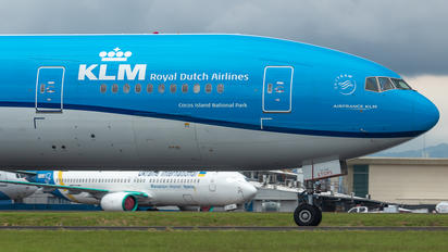 PH-BVV - KLM Boeing 777-300ER
