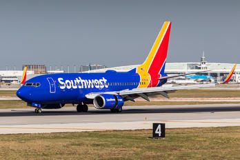 N7863A - Southwest Airlines Boeing 737-700