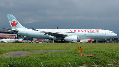 C-GHKX - Air Canada Airbus A330-300
