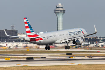 N931AM - American Airlines Airbus A321