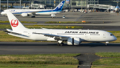 JA832J - JAL - Japan Airlines Boeing 787-9 Dreamliner