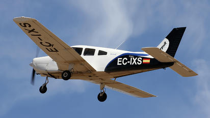 EC-IXS - Private Piper PA-28 Warrior
