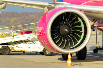 HA-LGB - Wizz Air - Airport Overview - Aircraft Detail