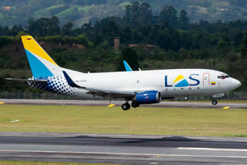 HK-5312 - Lineas Aereas Suramericanas Boeing 737-300SF