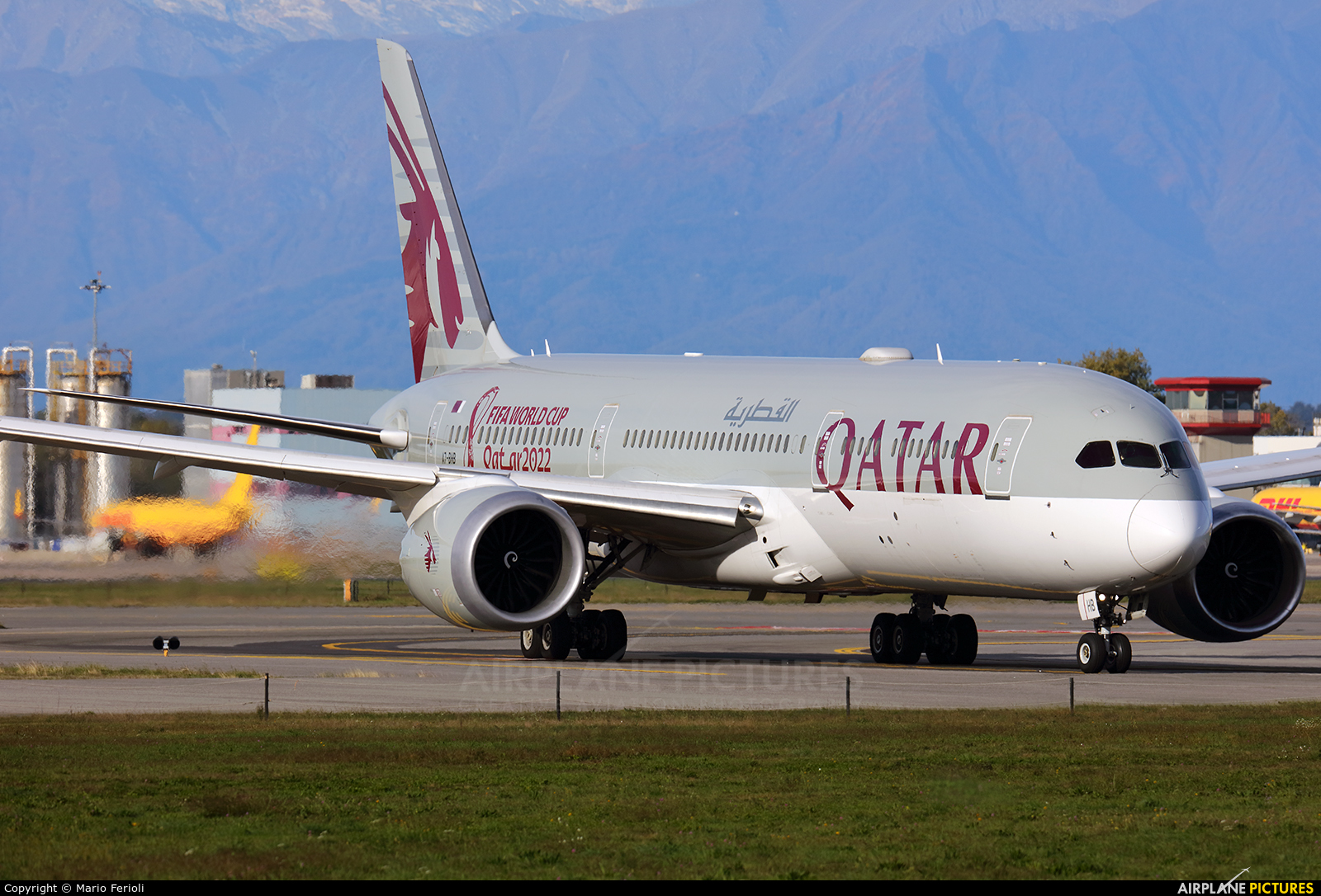 Qatar Airways A7-BHB aircraft at Milan - Malpensa