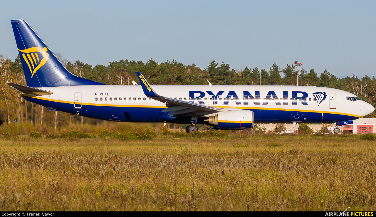 Ryanair G-RUKE aircraft at Szczecin - Goleniów
