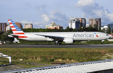 N731AN - American Airlines Boeing 777-300ER