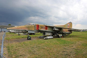 9868 - Czech - Air Force Mikoyan-Gurevich MiG-23BN