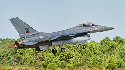 15109 - Portugal - Air Force General Dynamics F-16A Fighting Falcon