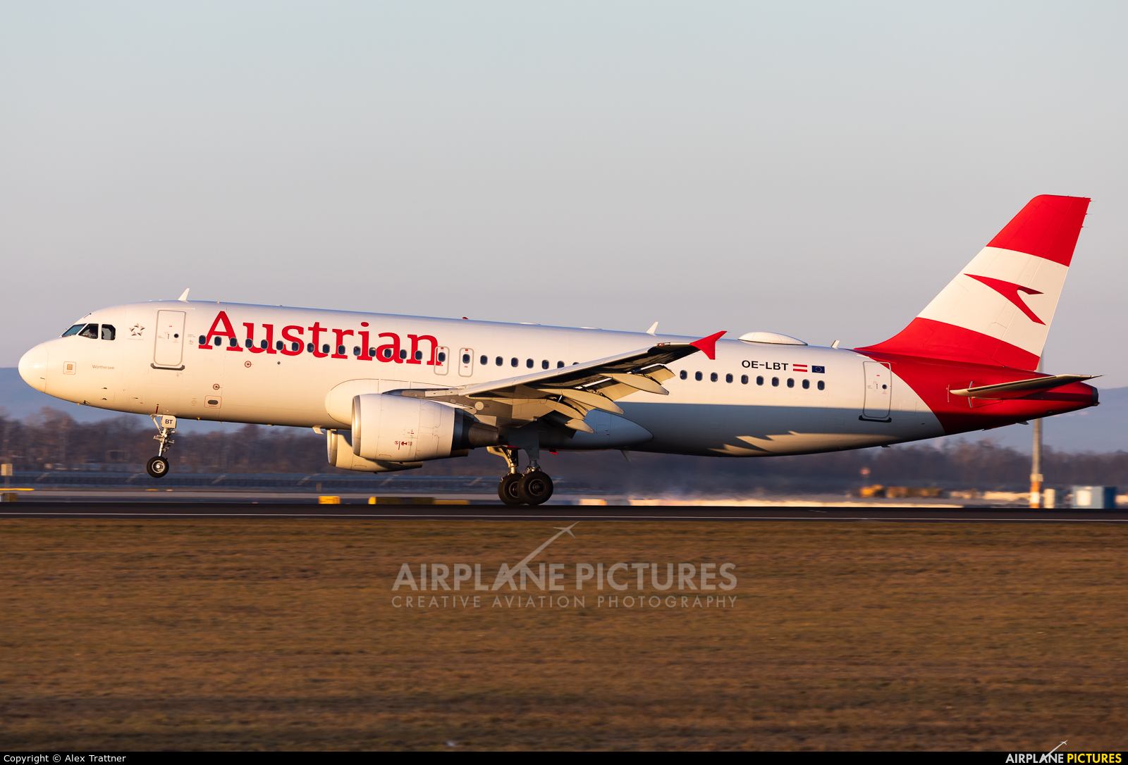 Austrian Airlines/Arrows/Tyrolean OE-LBT aircraft at Vienna - Schwechat