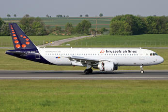 OO-SNM - Brussels Airlines Airbus A320